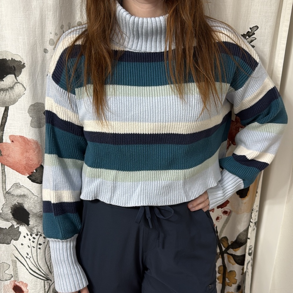 Women’s wild fable Blue and Green Striped Turtleneck Sweater. Size M